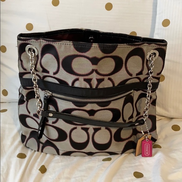 Coach Handbags - Coach shoulder bag purse